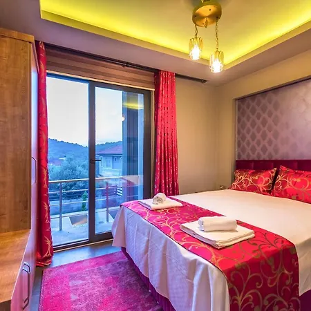 Sleeps 6 Pool Air Con Wifi Oludeniz