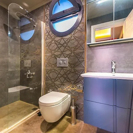 Sleeps 6 Pool Air Con Wifi Villa Ölüdeniz